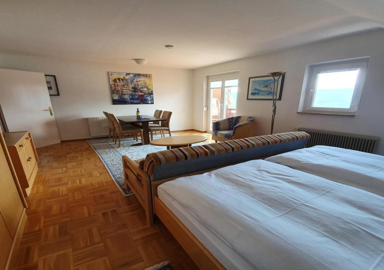 Haus Kraller-Urlaub Mit Seeblick Millstatt Exteriör bild