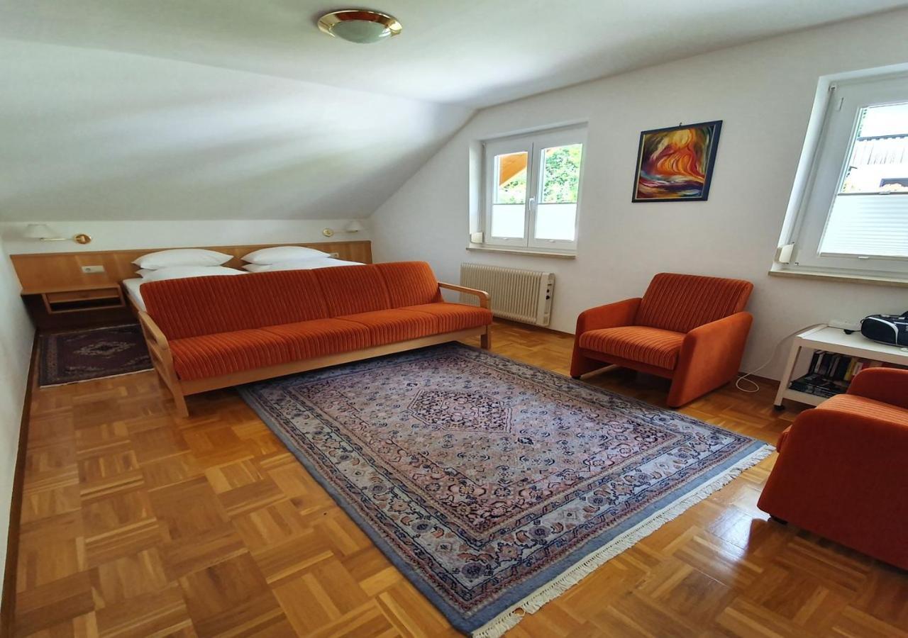 Haus Kraller-Urlaub Mit Seeblick Millstatt Exteriör bild