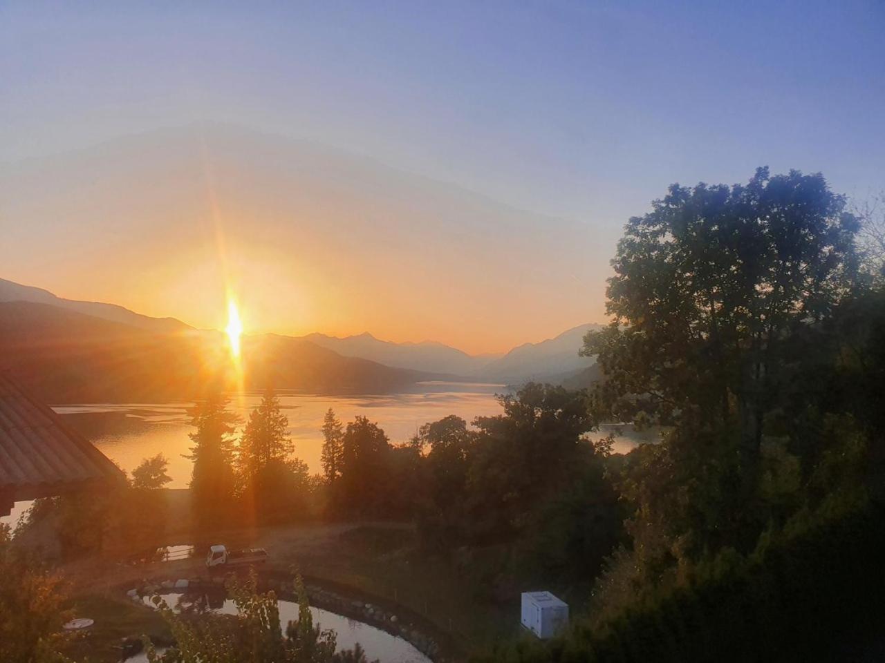 Haus Kraller-Urlaub Mit Seeblick Millstatt Exteriör bild