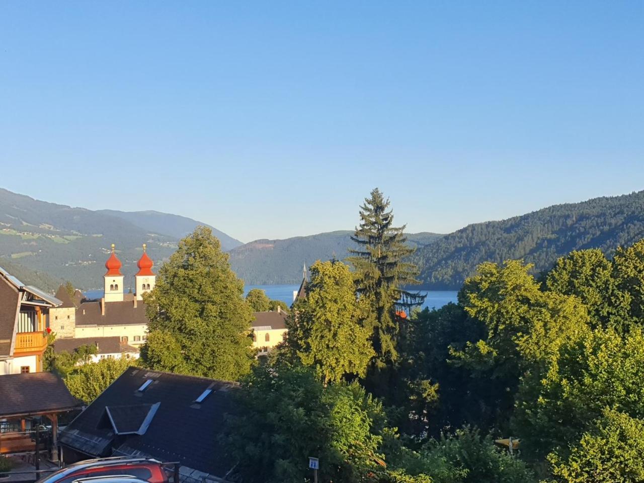 Haus Kraller-Urlaub Mit Seeblick Millstatt Exteriör bild